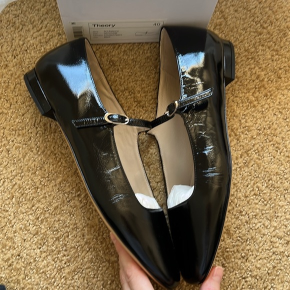 Theory Crinkle Patent Leather Mary Jane Ballerina Flat NEW
